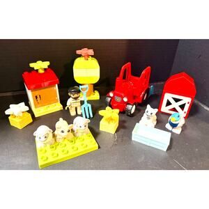 LEGO DUPLO Town Farm Animal Care 10949 complete & 10950 incomplete farm tractor
